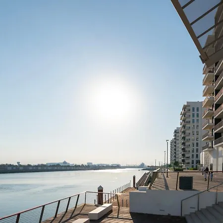 5 Mins To Yas Marina 1Bhk Waterfront Apartment
